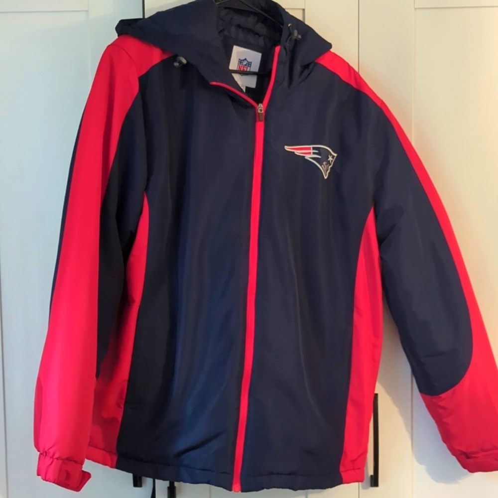 BUNDLE TO SAVE💲New England Patriots puffer jacket extra large